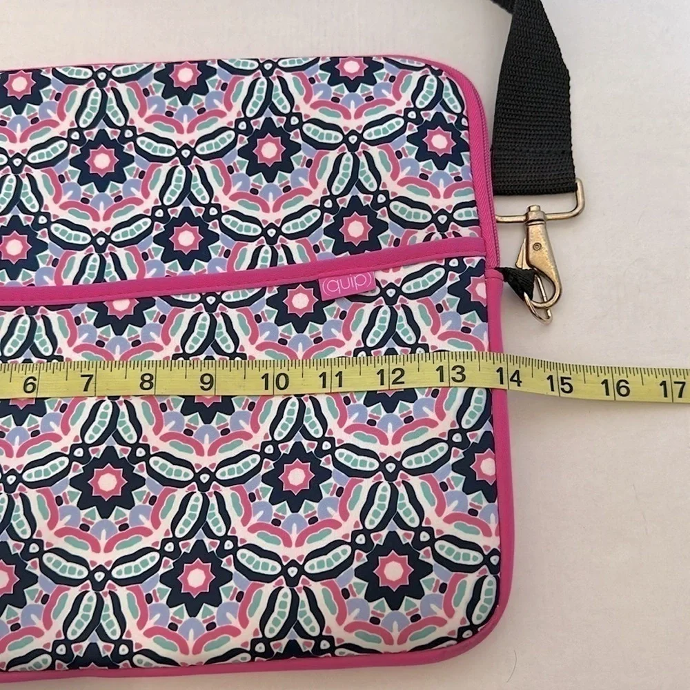QUIP LARGE LAPTOP BAG with messenger strap in Kaleidoscope Print